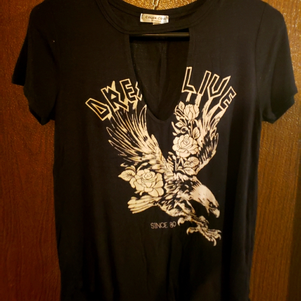 Vintage-like tee.